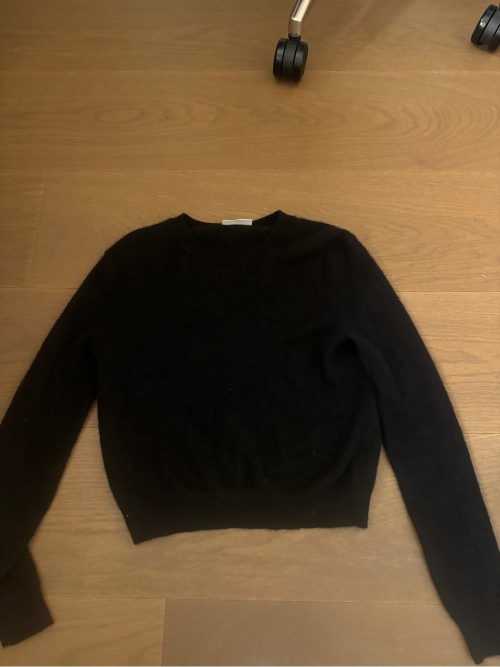 Aritzia Black Cashmere Fitted Sweater